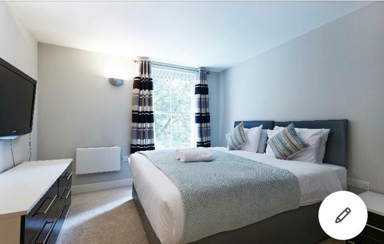 Copperfield Apartment แคนเทอร์เบอรี ภายนอก รูปภาพ
